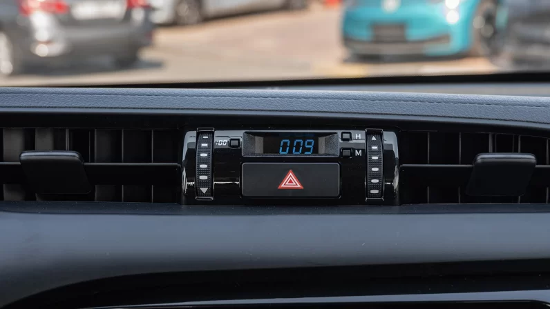 TOYOTA HILUX 2023 (LHD)