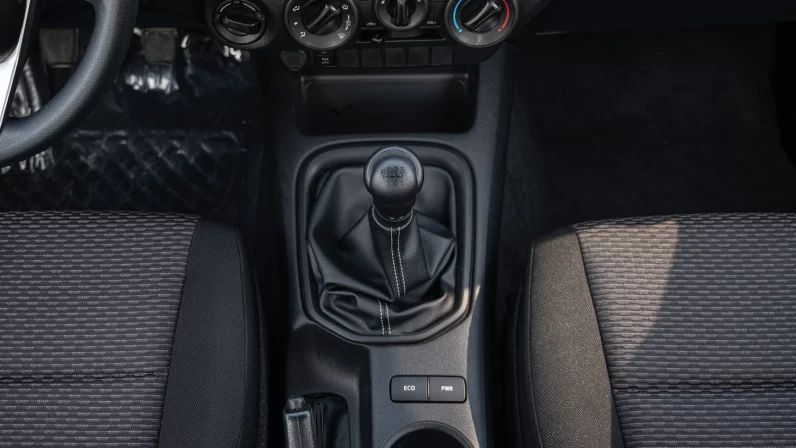 TOYOTA HILUX 2023 (LHD)