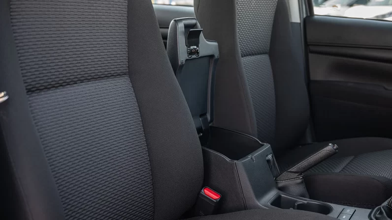 TOYOTA HILUX 2023 (LHD)