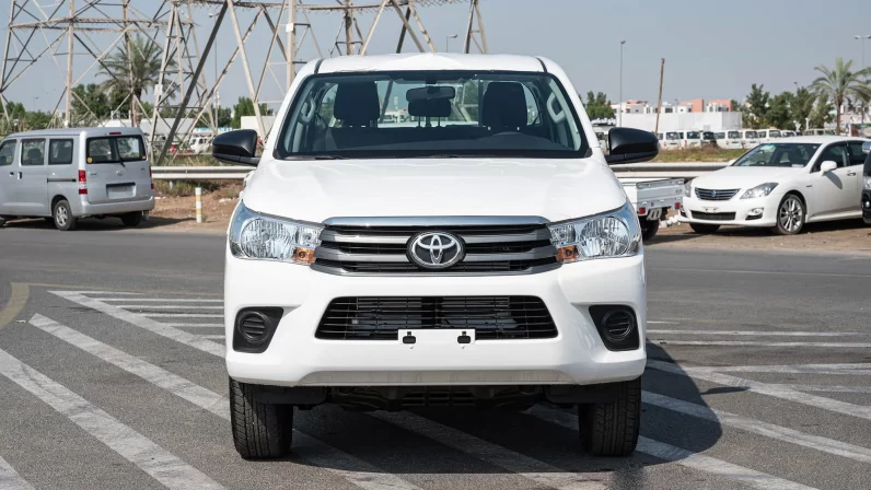 TOYOTA HILUX 2023 (LHD)
