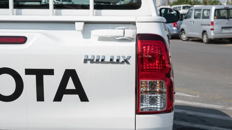 TOYOTA HILUX 2023 (LHD)