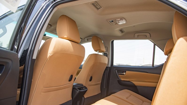 TOYOTA FORTUNER 2022 (LHD)