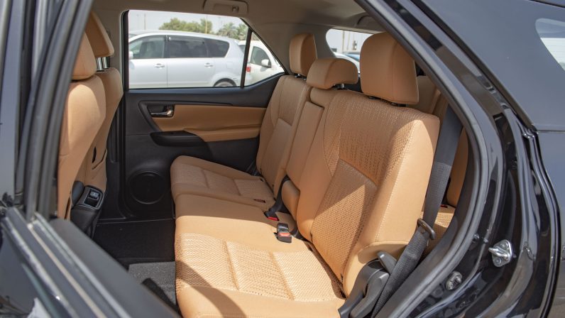 TOYOTA FORTUNER 2022 (LHD)