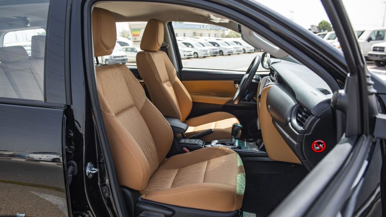 TOYOTA FORTUNER 2022 (LHD)