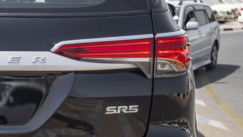 TOYOTA FORTUNER 2022 (LHD)