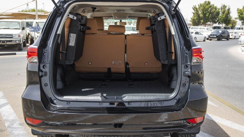 TOYOTA FORTUNER 2022 (LHD)