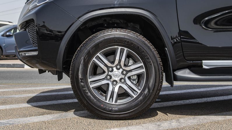 TOYOTA FORTUNER 2022 (LHD)