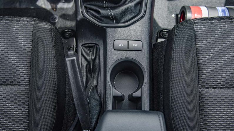 Toyota Hilux 2022 (LHD)