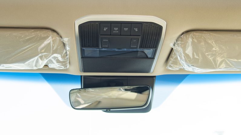 Toyota Land Cruiser 300 2022 (LHD)