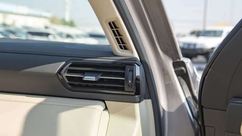 Toyota Land Cruiser 300 2022 (LHD)