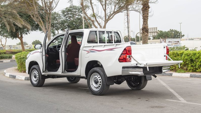 Toyota Hilux 2022 (LHD)