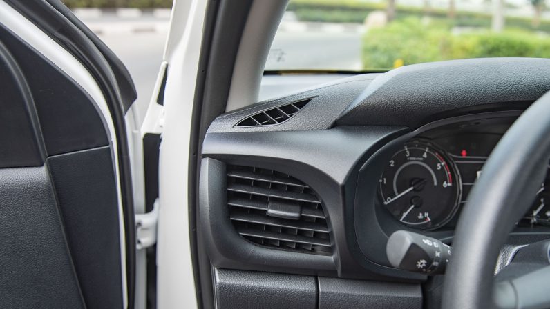 Toyota Hilux 2022 (LHD)