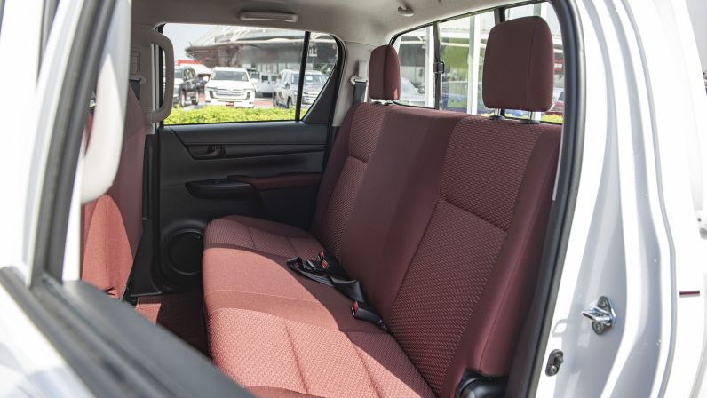 Toyota Hilux 2022 (LHD)