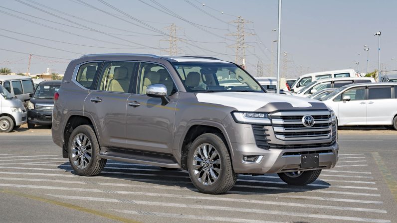 Toyota Land Cruiser 300 2022 (LHD)