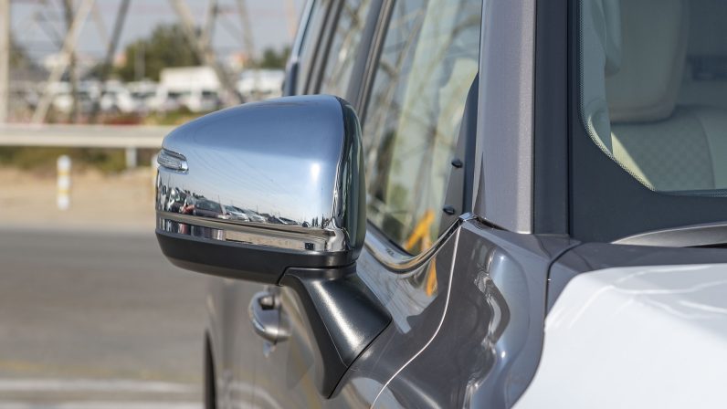 Toyota Land Cruiser 300 2022 (LHD)