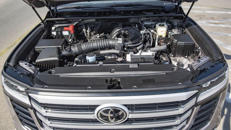 Toyota Land Cruiser 300 2022 (LHD)