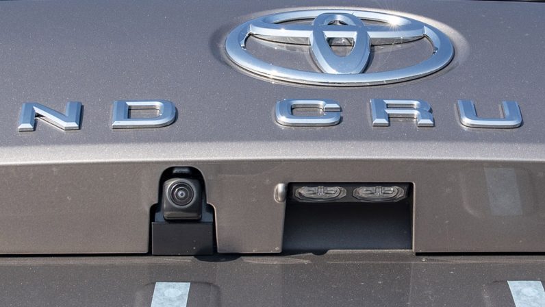 Toyota Land Cruiser 300 2022 (LHD)