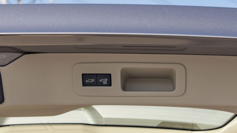 Toyota Land Cruiser 300 2022 (LHD)