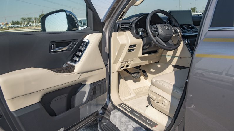 Toyota Land Cruiser 300 2022 (LHD)