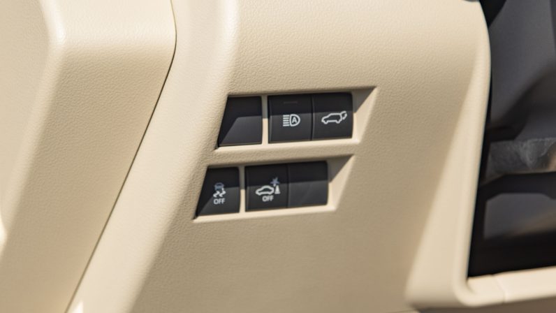 Toyota Land Cruiser 300 2022 (LHD)