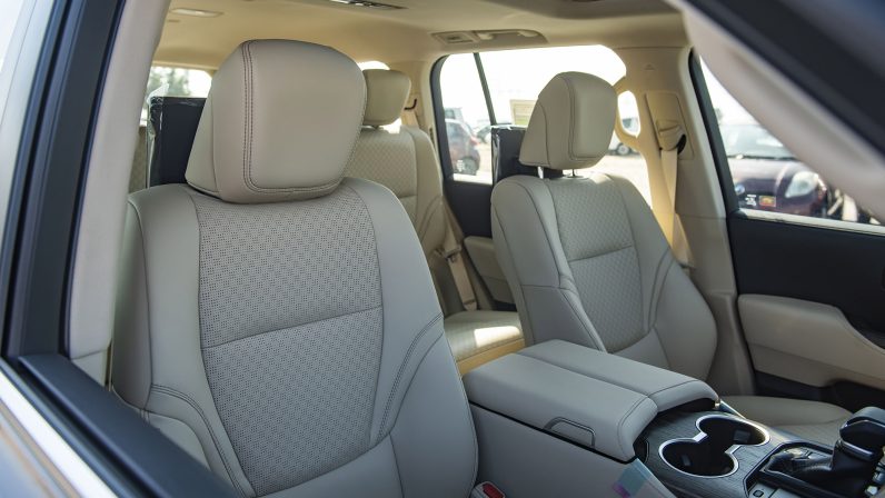 Toyota Land Cruiser 300 2022 (LHD)