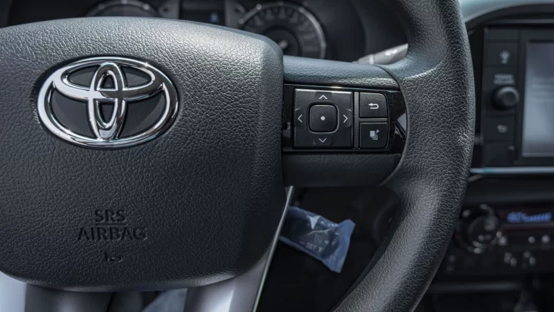 Toyota Hilux 2022 (LHD)