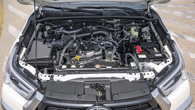 Toyota Hilux 2022 (LHD)