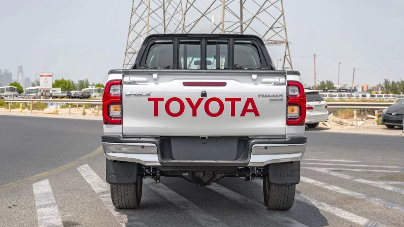 Toyota Hilux 2022 (LHD)