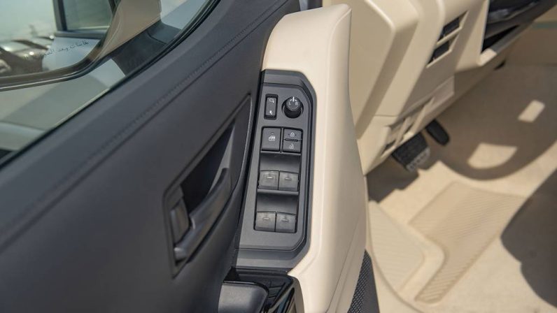 Toyota Land Cruiser 300 2022 (LHD)