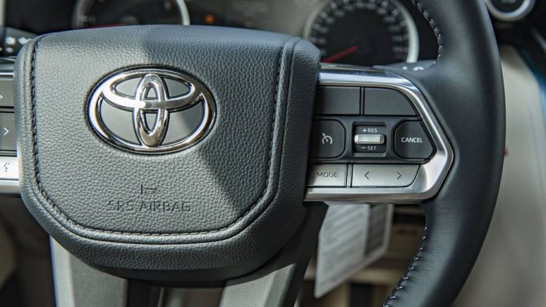 Toyota Land Cruiser 300 2022 (LHD)