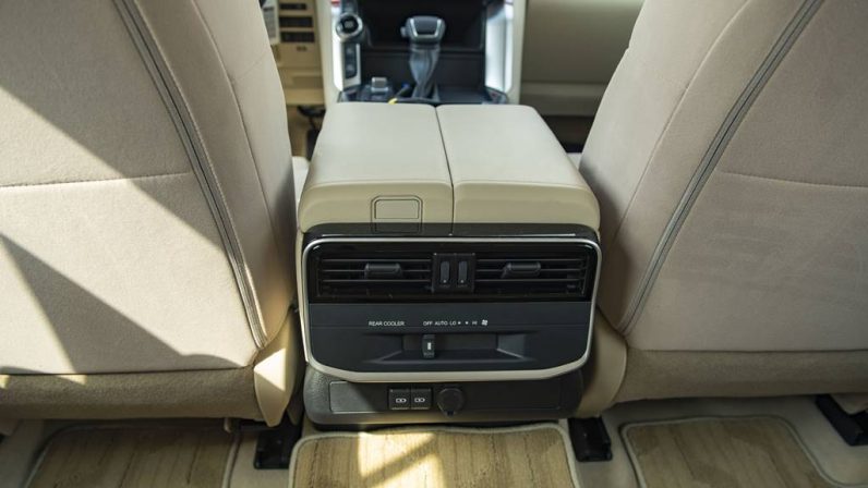 Toyota Land Cruiser 300 2022 (LHD)