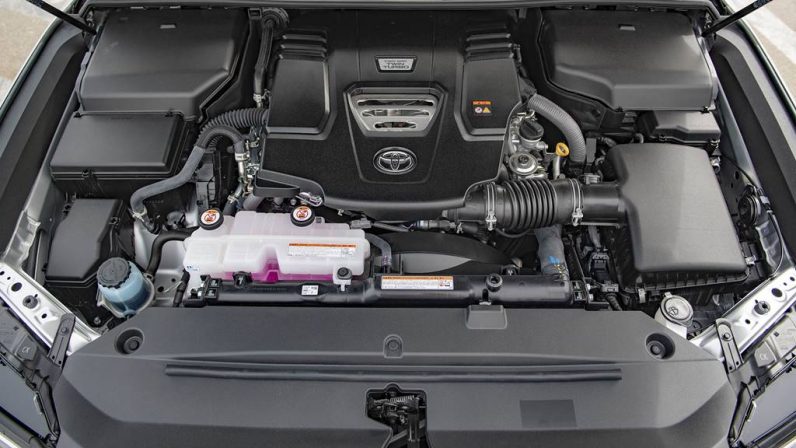 Toyota Land Cruiser 300 2022 (LHD)