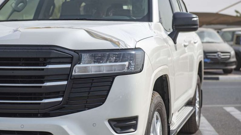 Toyota Land Cruiser 300 2022 (LHD)
