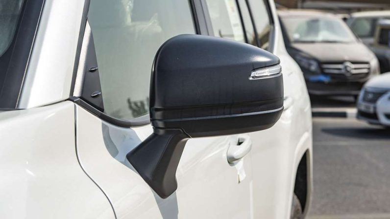 Toyota Land Cruiser 300 2022 (LHD)