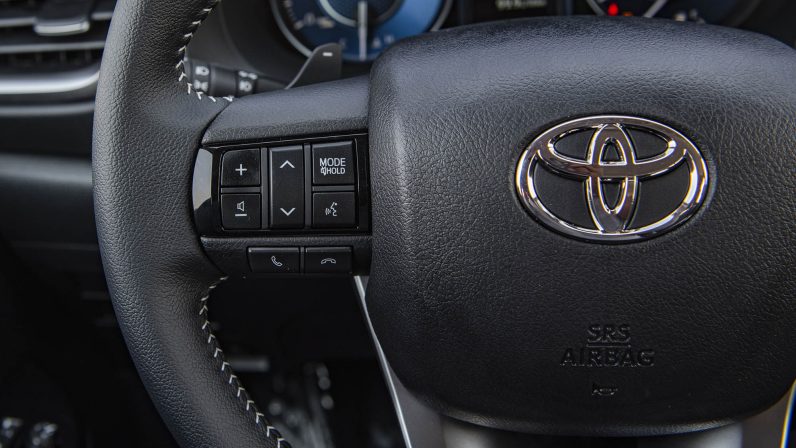 TOYOTA FORTUNER 2023 (LHD)