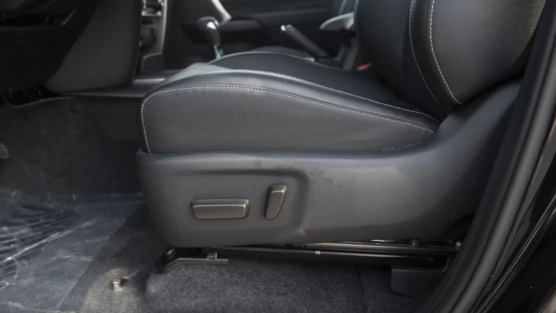 TOYOTA FORTUNER 2023 (LHD)