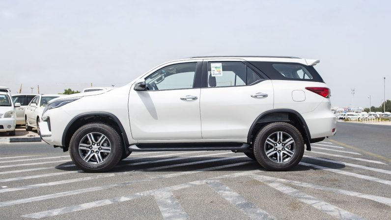Toyota Fortuner 2022 (LHD)