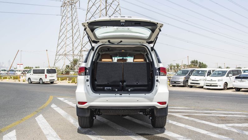 Toyota Fortuner 2022 (LHD)