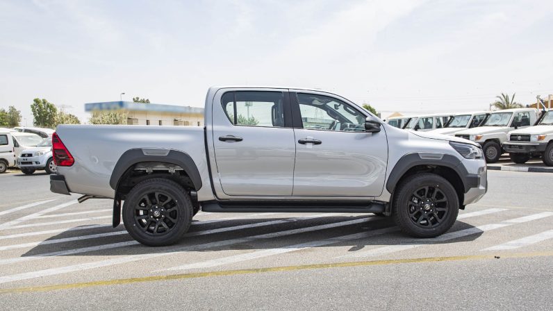 Toyota Hilux 2022 (LHD)