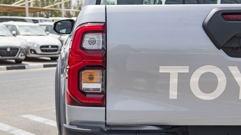 Toyota Hilux 2022 (LHD)