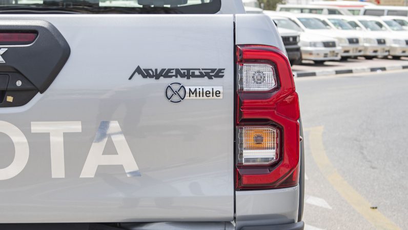 Toyota Hilux 2022 (LHD)