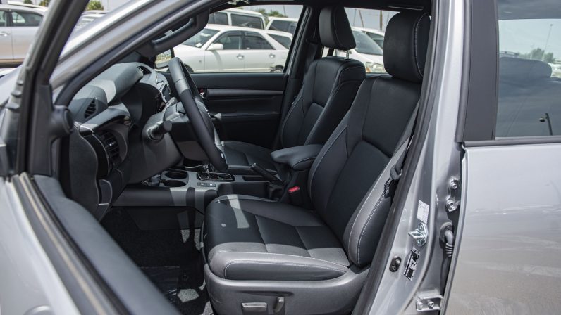 Toyota Hilux 2022 (LHD)