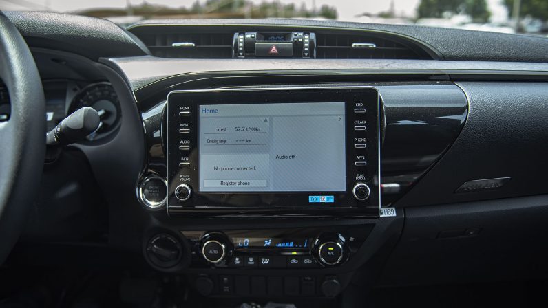 Toyota Hilux 2022 (LHD)