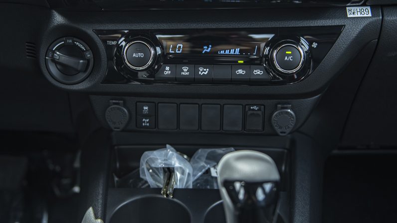 Toyota Hilux 2022 (LHD)