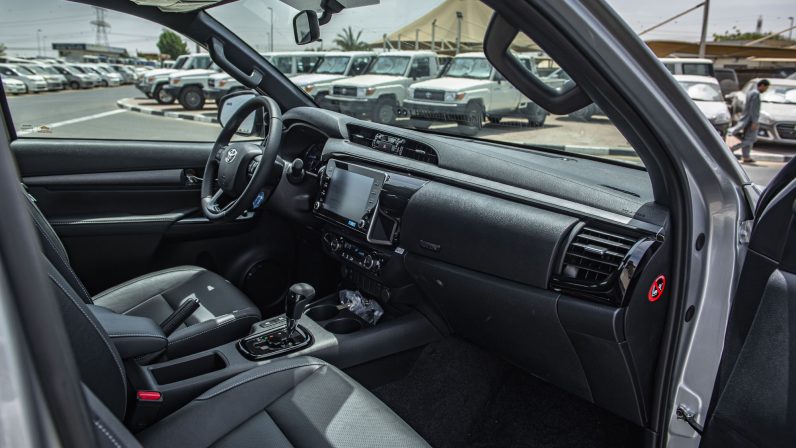 Toyota Hilux 2022 (LHD)