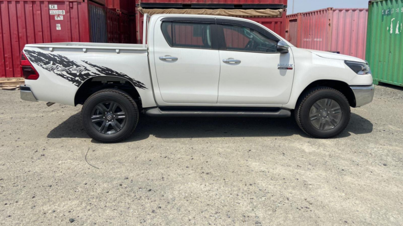HDCDMH2 -HILUX DC DIESEL 2.4L 4×4 HI 6MT A 2022