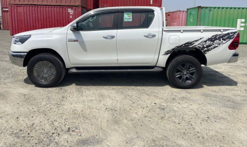 HDCDMH2 -HILUX DC DIESEL 2.4L 4×4 HI 6MT A 2022