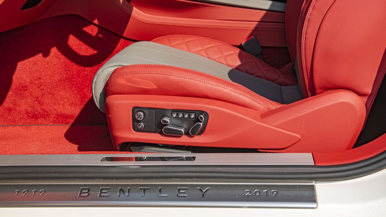 (LHD) BENTLEY CONTINENTAL GT 6.0P AT 2019