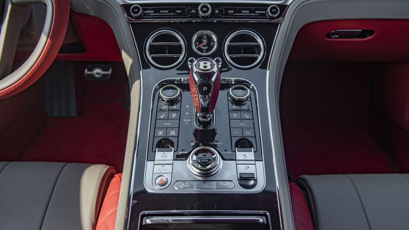 (LHD) BENTLEY CONTINENTAL GT 6.0P AT 2019