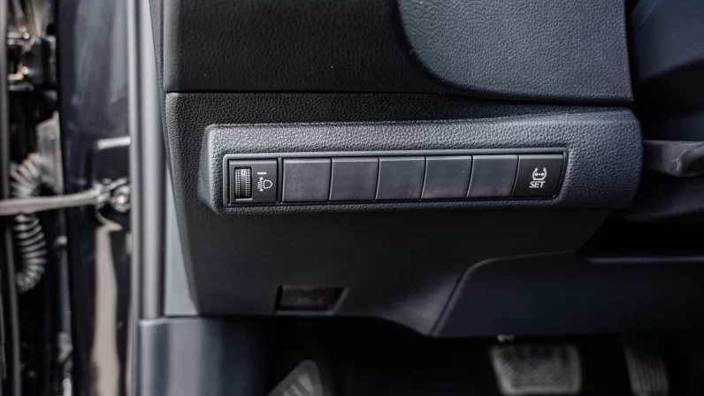 (LHD) TOYOTA COROLLA 1.6P AT 2022